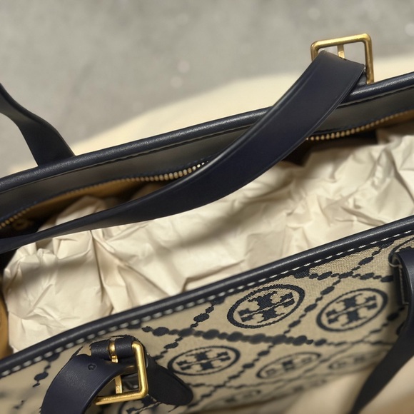 Tory Burch Navy and Tan Women's Bag - Picture 2 of 8